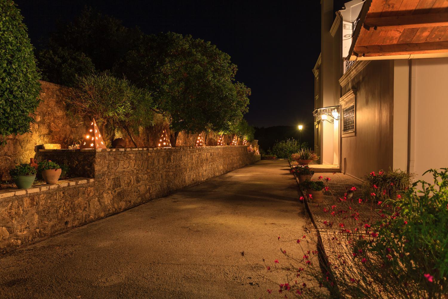 Villa Golden Tiara Agioi Deka  ภายนอก รูปภาพ