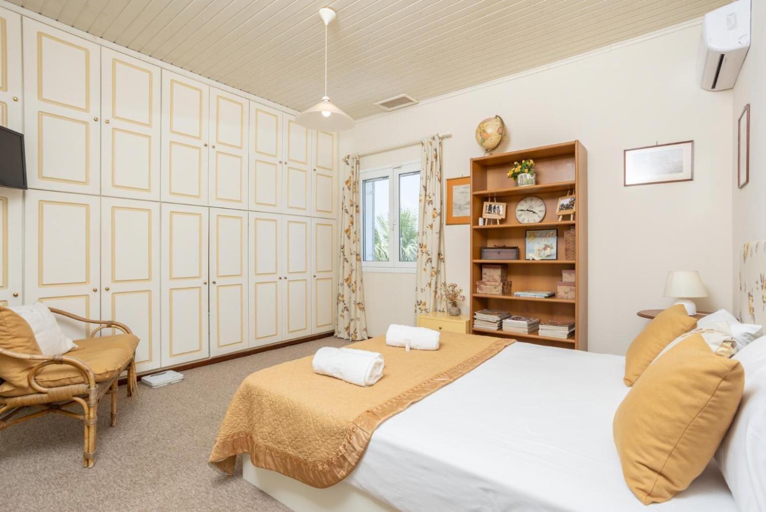 Villa Golden Tiara Agioi Deka  ภายนอก รูปภาพ