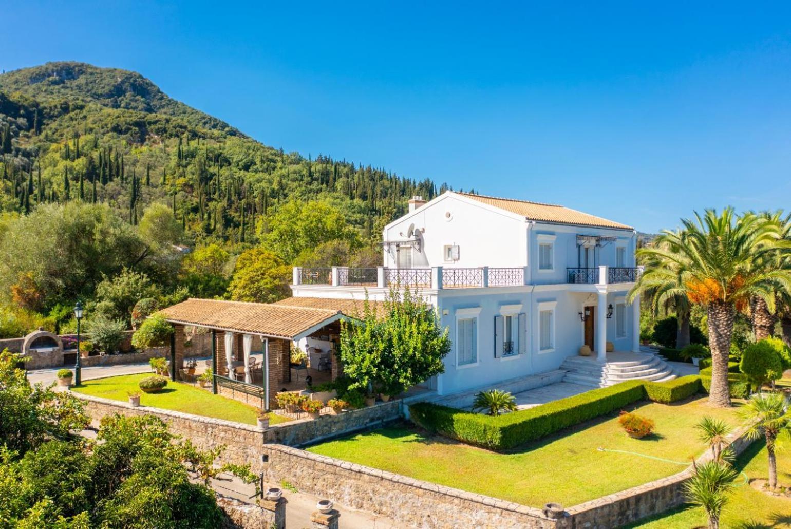 Villa Golden Tiara Agioi Deka  ภายนอก รูปภาพ