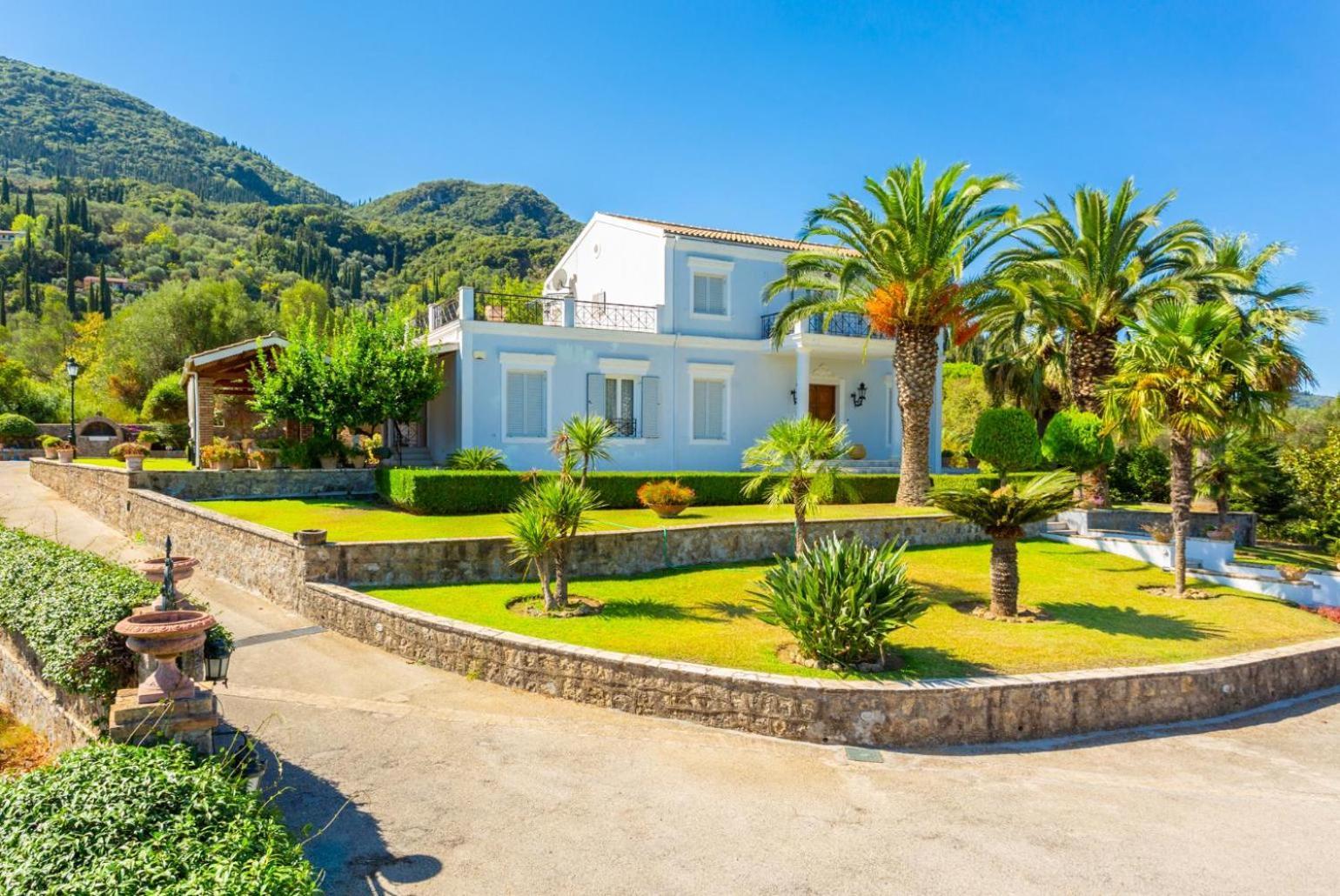 Villa Golden Tiara Agioi Deka  ภายนอก รูปภาพ