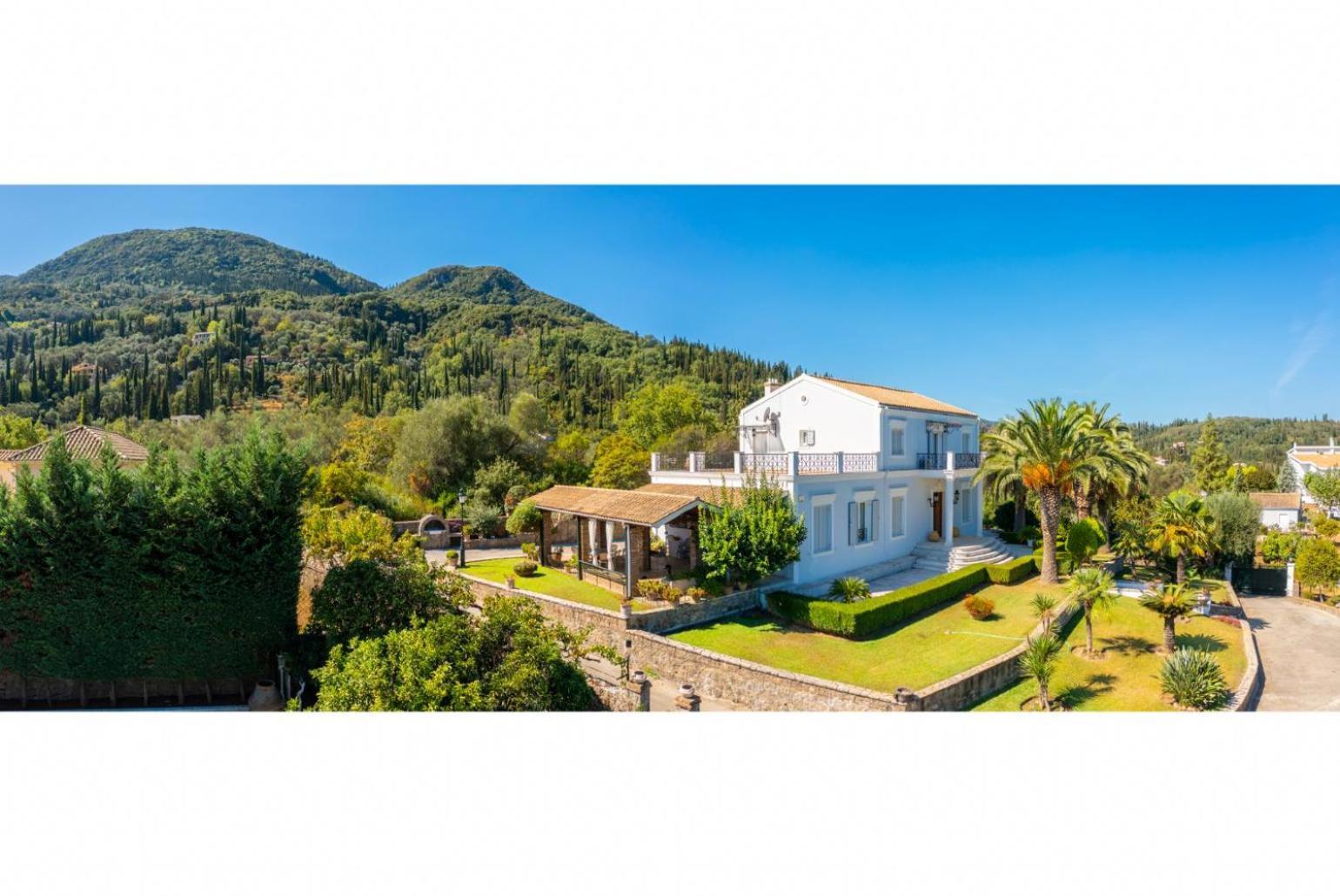 Villa Golden Tiara Agioi Deka  ภายนอก รูปภาพ